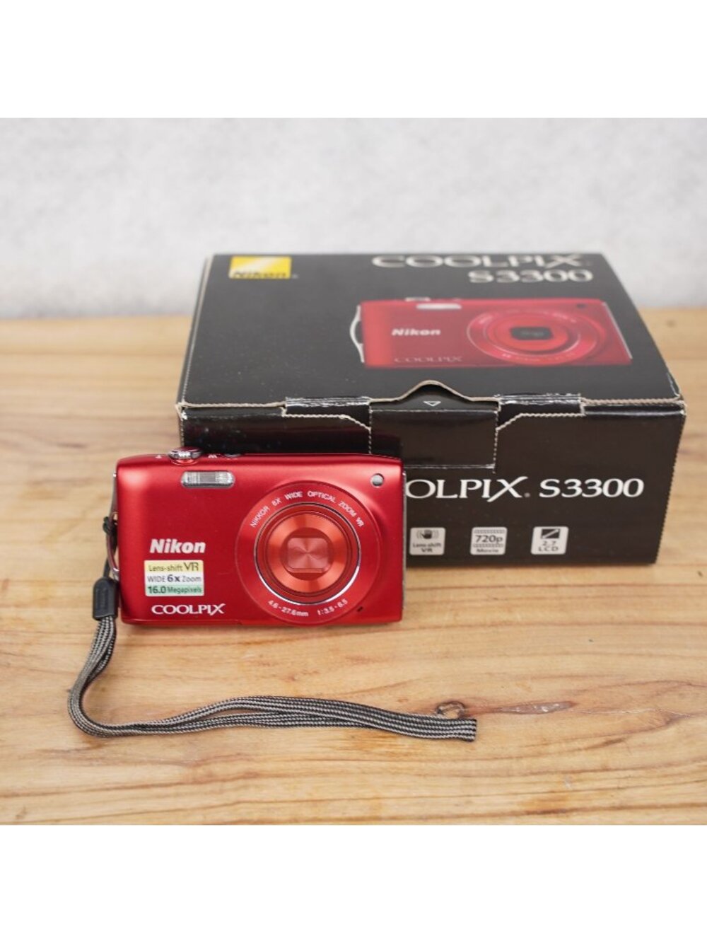 Nikon Coolpix S3300 16.0MP 6x Zoom Digital Camera Strawberry Red Near Mint Teste